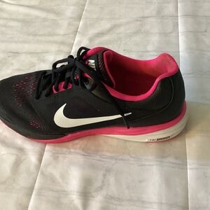 NIKE FITSOLE TRIFUSION SNEAKERS ( Size: 10.5)